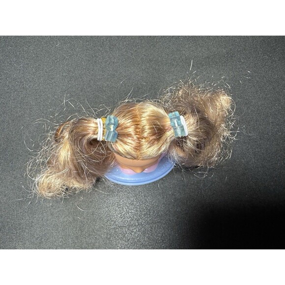 Mattel My Scene Swappin' Styles Kennedy Swappable Head + stand (NO BODY) - Picture 5 of 8